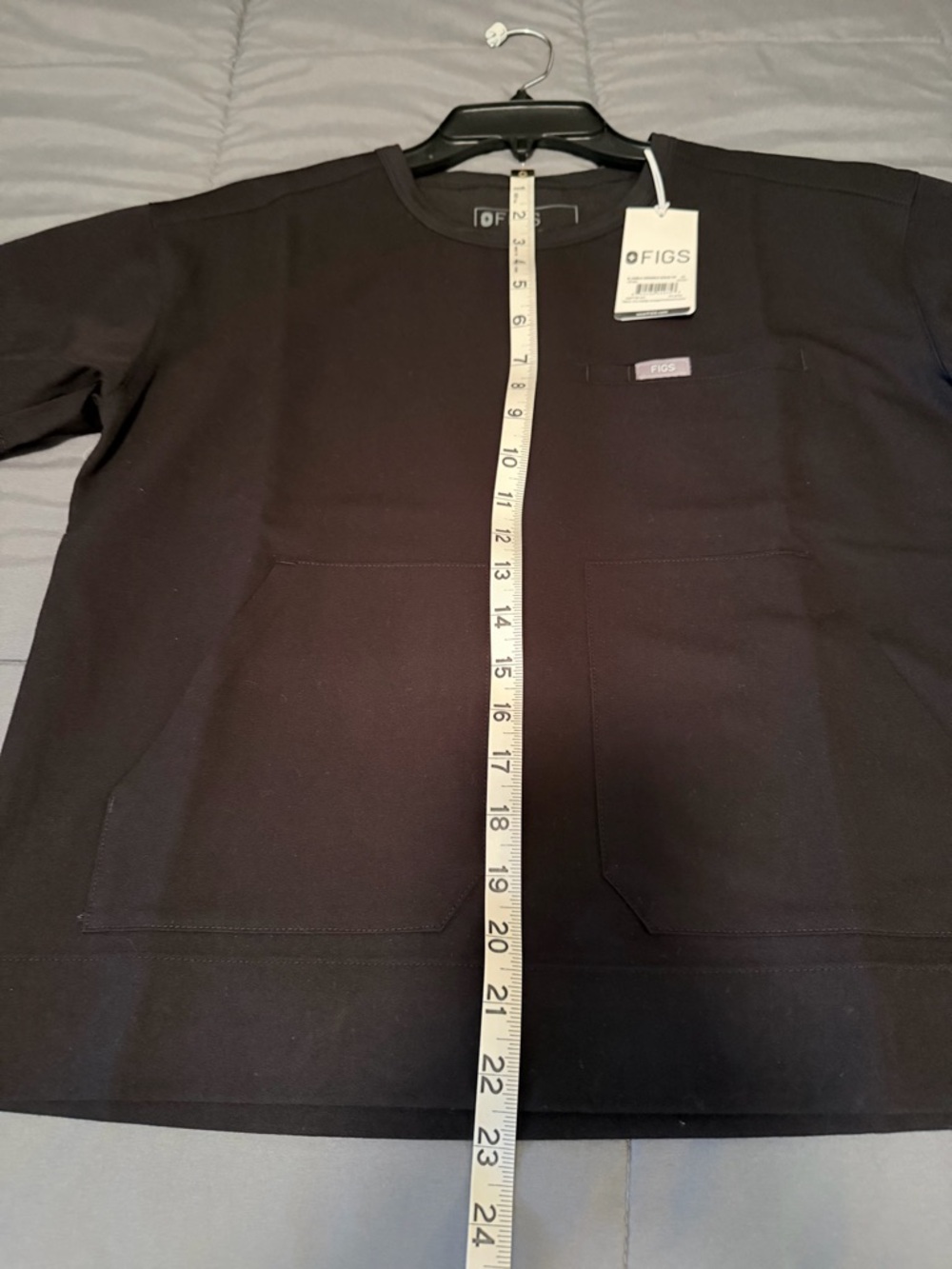 Figs Women’s Black Canela Short-Sleeve Crewneck Top - Picture 6 of 7